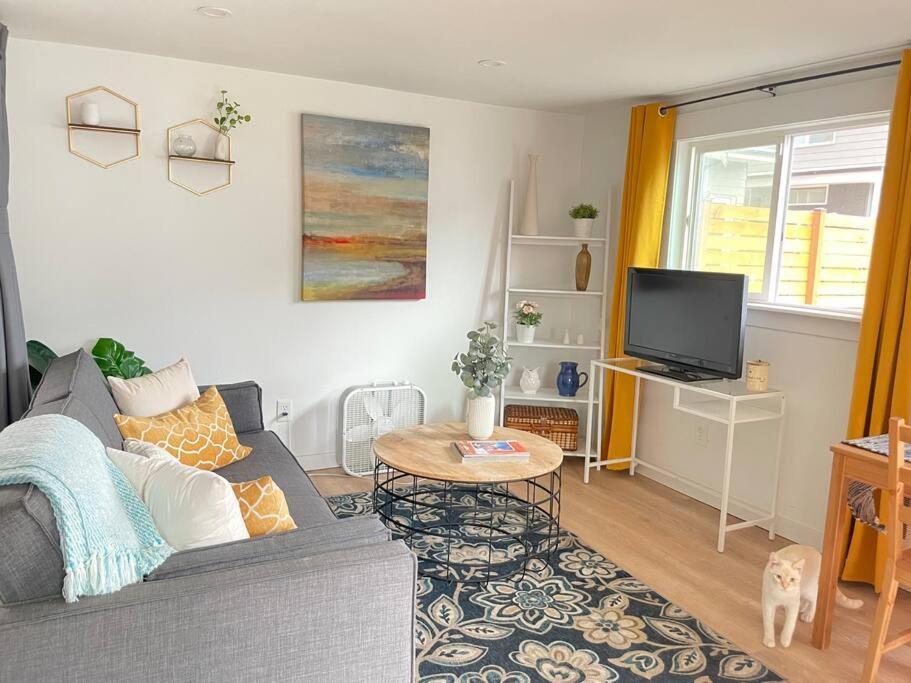New Private Tiny Home Near Greenlake/Lightrail/I-5 Seattle Exterior photo