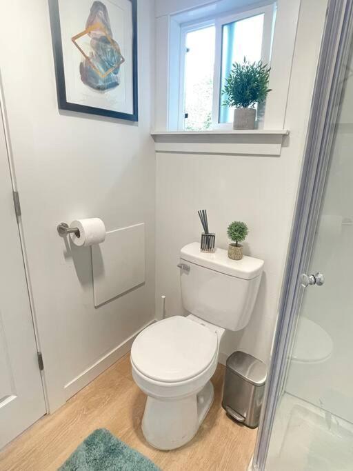 New Private Tiny Home Near Greenlake/Lightrail/I-5 Seattle Exterior photo